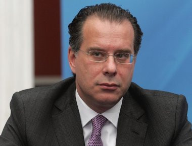 Κουμουτσάκος: Ο νόμος Γαβρόγλου θα αλλάξει, ο ίδιος μόνος του θα πέσει σαν χάρτινος πύργος